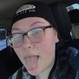 Meet your Posher, Katelyn